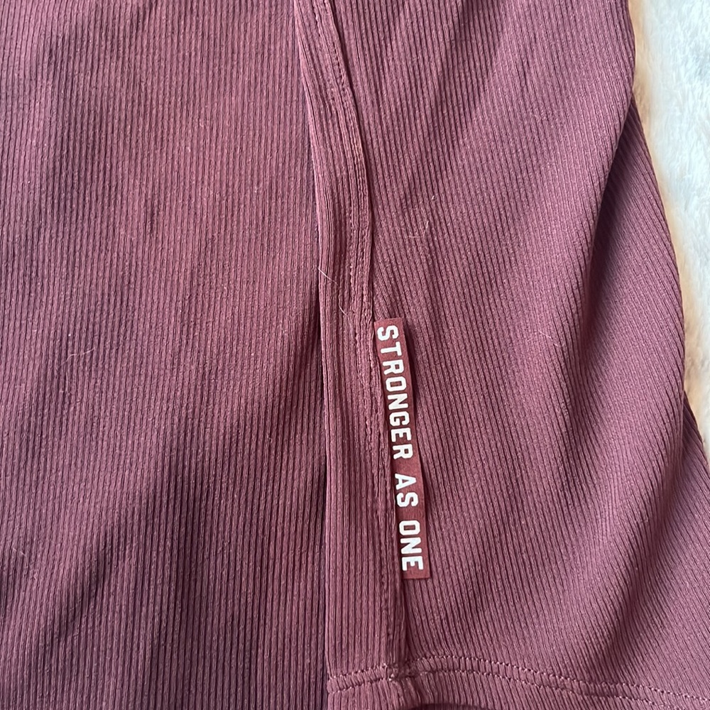 Lululemon Ribbed Tank - Picture 5 of 7